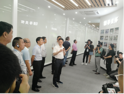 除了小蜜蜂，還有哪些實用的傳聲設備？